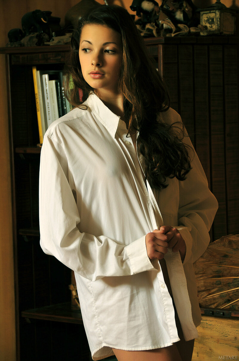 Белла, 25